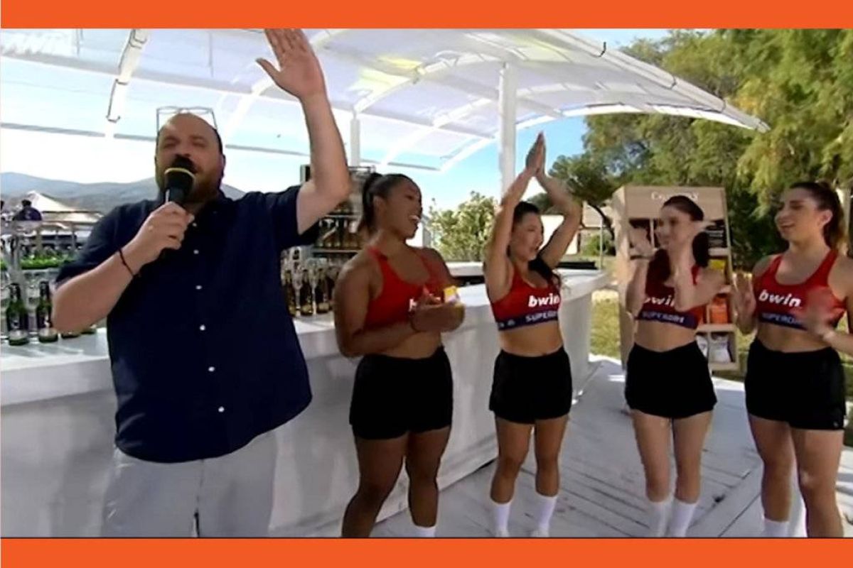 5c319f760f79bdeed022e94c897a9d12 XL 00ce42d0