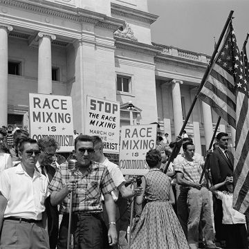 DOC ON ΕΡΤ: «Δεν είμαι ο νέγρος σου»