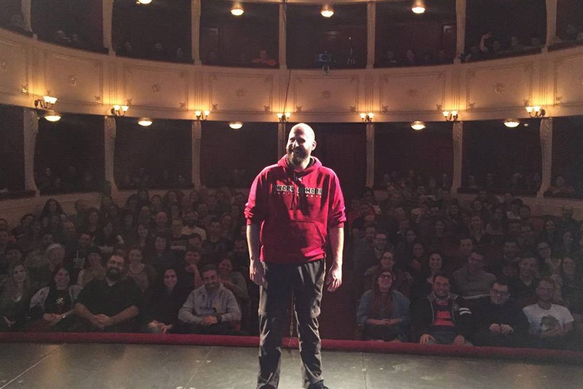 b093e9c9799a50fc9422b22115cc175e XL 030900be