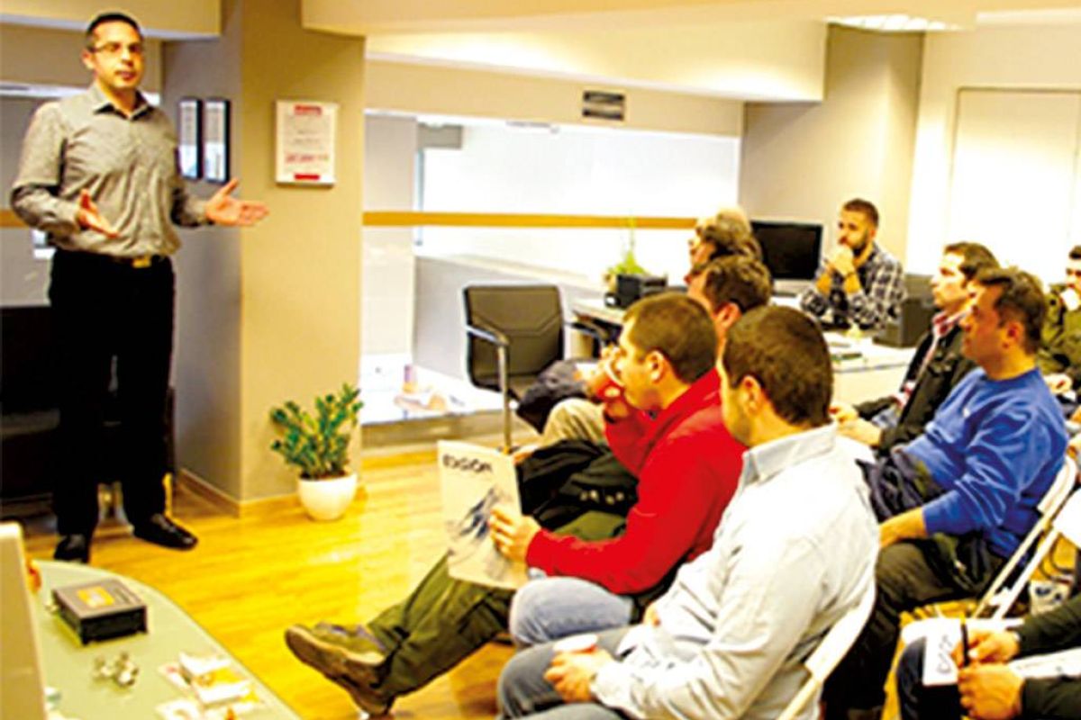 f378322bddcac459b0f2516d0ae7a4f6 XL 084b4a4d