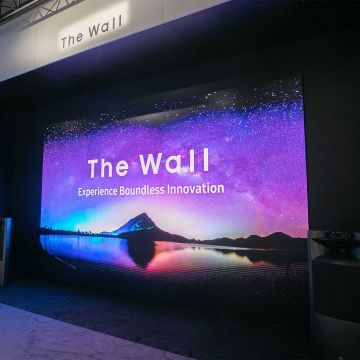 H κορυφαία LED οθόνη Samsung The Wall ήρθε στην Ελλάδα