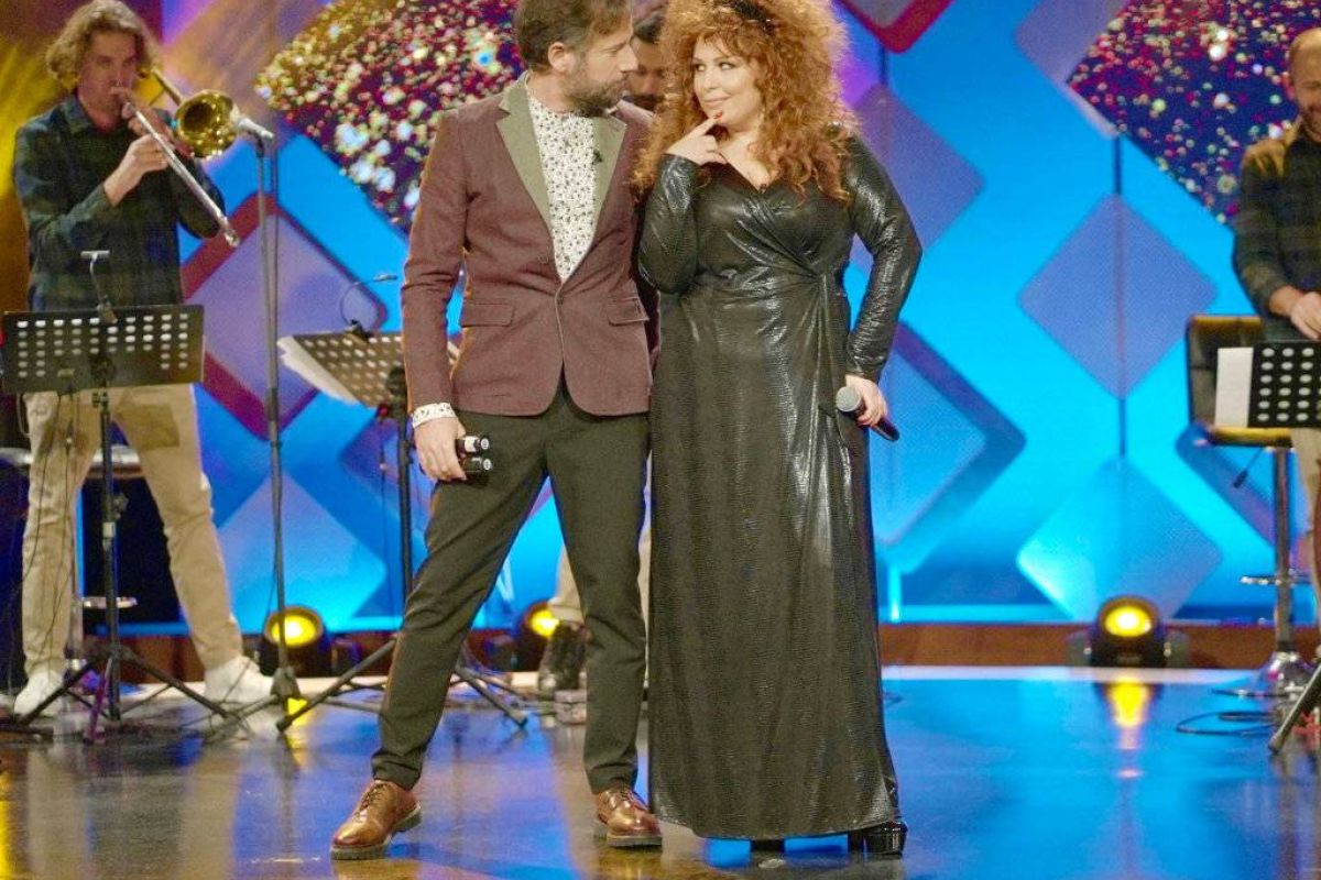 4939989f0977980608f879d33e459fc2 XL 0b821b4f