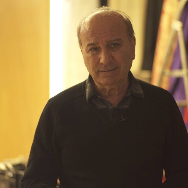 Ο διάσημος θεατρικός σκηνοθέτης Θεόδωρος Τερζόπουλος στο «Κυνηγώντας το όνειρο» του COSMOTE HISTORY HD