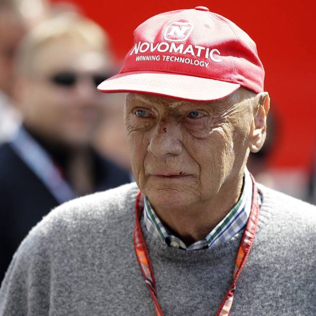 «Έφυγε» ο θρύλος της F1 Νίκι Λάουντα