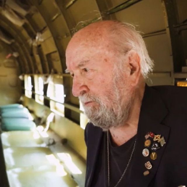 Το COSMOTE HISTORY HD «αποχαιρετά» τον Αντισμήναρχο ε.α. Ακριβό Τσολάκη