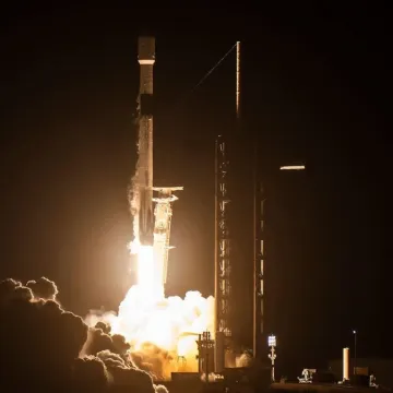 Ανώτερο στάδιο πυραύλου της SpaceX θα προσκρούσει στη Σελήνη τον Αύγουστο