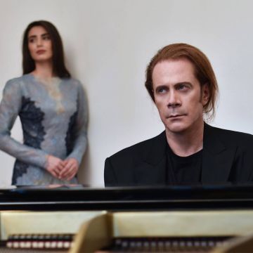 Η Ορχήστρα Σύγχρονης Μουσικής της ΕΡΤ  συμπράττει με τον Στέφανο Κορκολή  στο Κηποθέατρο Παπάγου