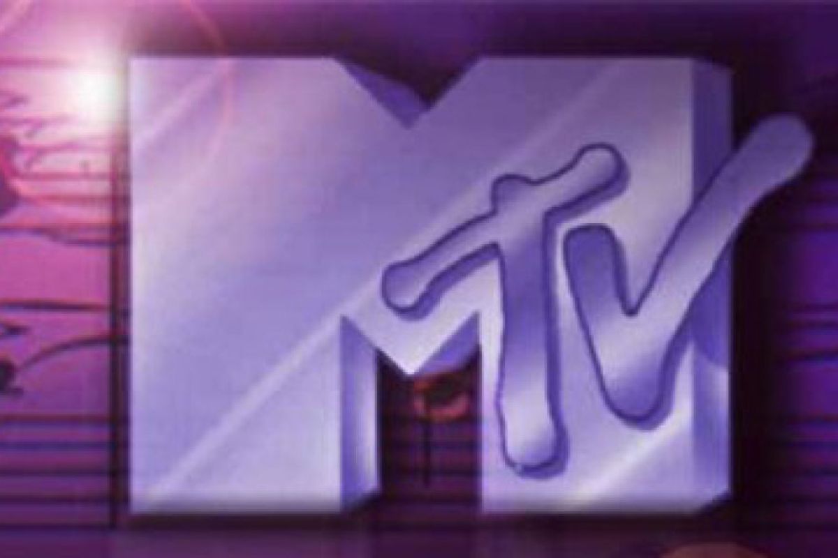 534af319b1120cb88366a34672a2c17d XL 1261144f