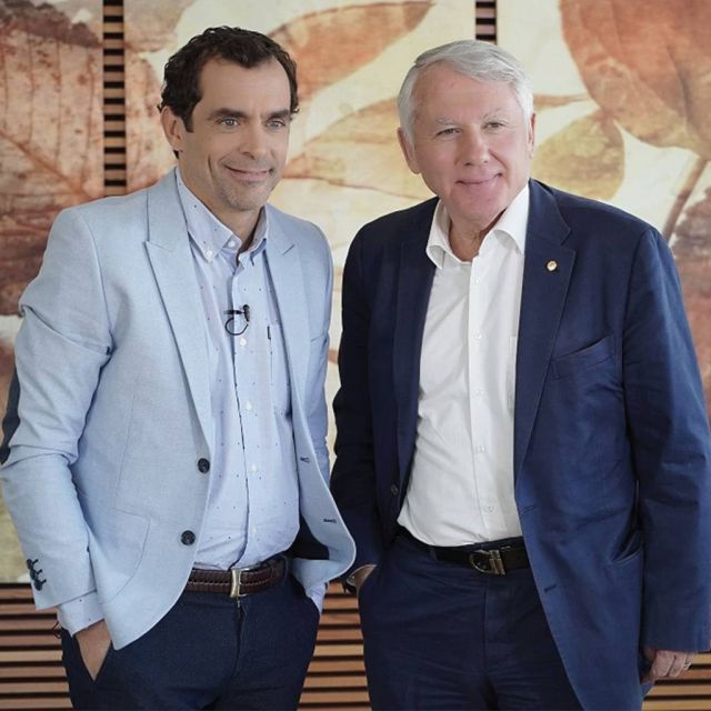 Ο διακεκριμένος Έλληνας φυσικός, Δημήτρης Νανόπουλος, στις «Κορυφές» του OTE HISTORY