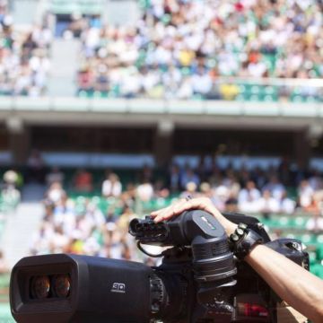 H Panasonic υπόσχεται τις μεγαλύτερες τηλεοπτικές οθόνες στον κόσμο