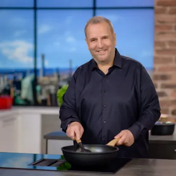 «CHEF ΣΤΗΝ ΚΟΥΖΙΝΑ ΣΑΣ» ΜΕ ΤΟΝ ΒΑΓΓΕΛΗ ΔΡΙΣΚΑ