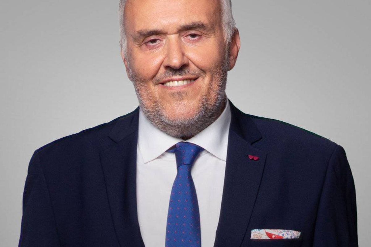 d848c57f1e1916d17446c0fb3f7e2ad8 XL 1367188c