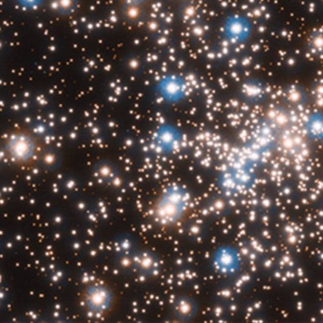 «Σμήνος» από μικρές μαύρες τρύπες εντόπισε το Hubble