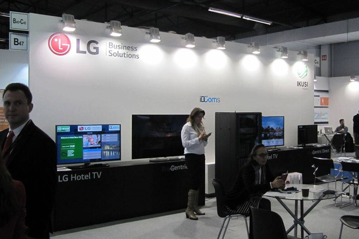 710048cded1bfa34846d6b1759475b56 XL 1516d15b