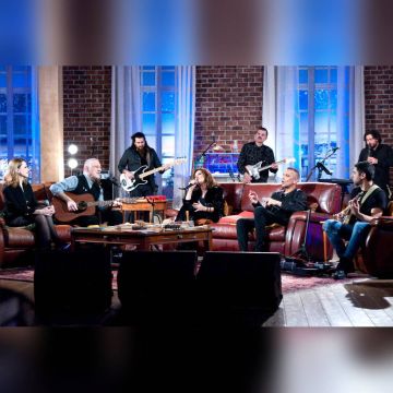 Η Γλυκερία και τα Κίτρινα Ποδήλατα στο «Μουσικό κουτί» της ΕΡΤ1