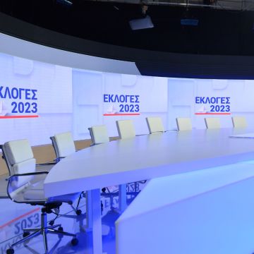 Με γιγαντοοθόνες αφής η ΕΡΤ πρωτοπορεί και στις εθνικές εκλογές