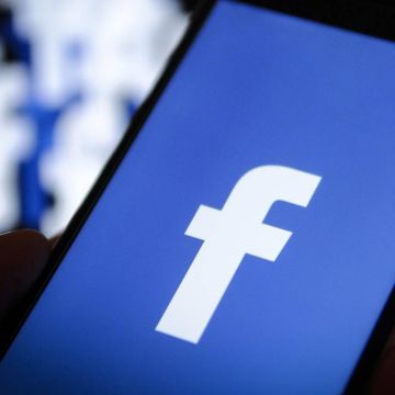 Το Facebook έφθασε τους 1,62 δισ. χρήστες