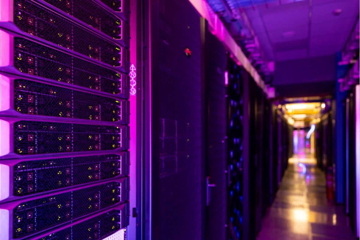 DataCenter 1 17ea94fb