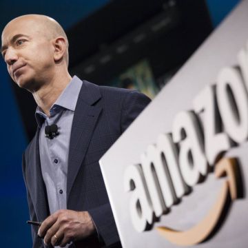 Αμύθητα ποσά έβγαλε η Amazon μέσα στον κορωνοϊό
