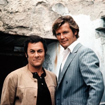 Οι θρυλικοί «Αντίζηλοι» (The Persuaders) επιστρέφουν αποκλειστικά στο ERTFLIX