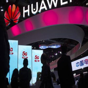 Η Γαλλία δεν απαγορεύει τον εξοπλισμό 5G της Huawei, αλλά του βάζει ημερομηνία λήξης