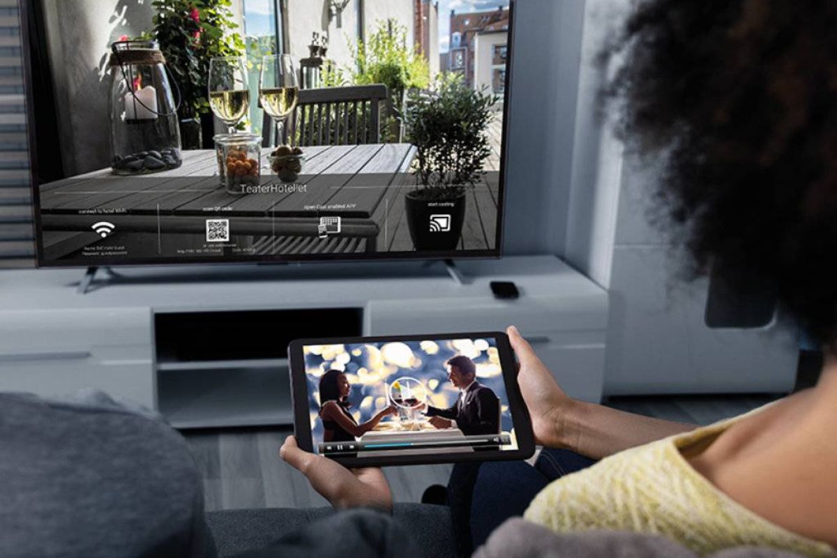 Η TRIAX λανσάρει λύση casting για ξενοδοχεία