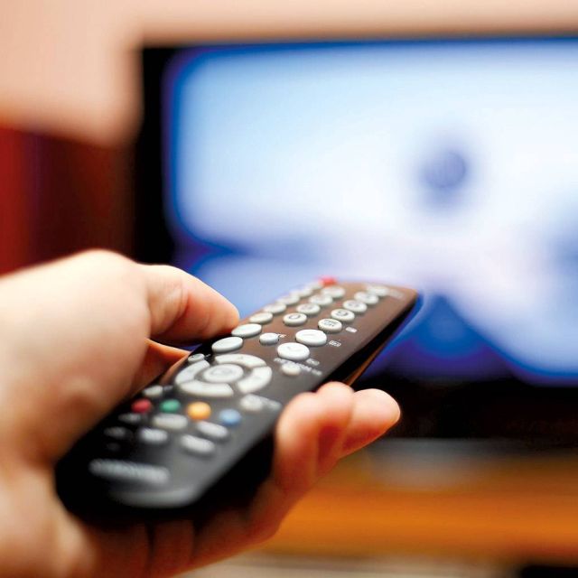 Εφάπαξ επιχορήγηση νοικοκυριών απομακρυσμένων περιοχών για πρόσβαση σε τηλεοπτικό σήμα.