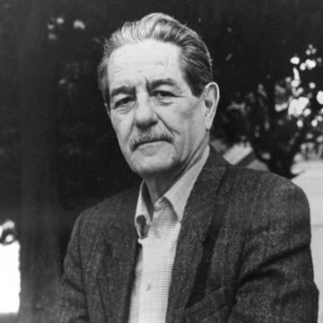 Αφιέρωμα του Αρχείου της ΕΡΤ στον Κώστα Αξελό