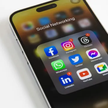 Τέλος τα Social Media για τους ανηλίκους; Προς απαγόρευσή τους οδεύει η ΕΕ