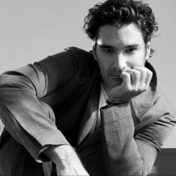 Ο Χριστόφορος Παπακαλιάτης επιστρέφει στο Mega μετά από 11 χρόνια