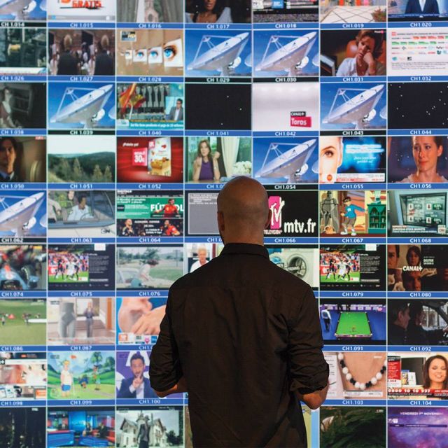 Ευρωβαρόμετρο: Οι Έλληνες δεν εμπιστεύονται τα ΜΜΕ