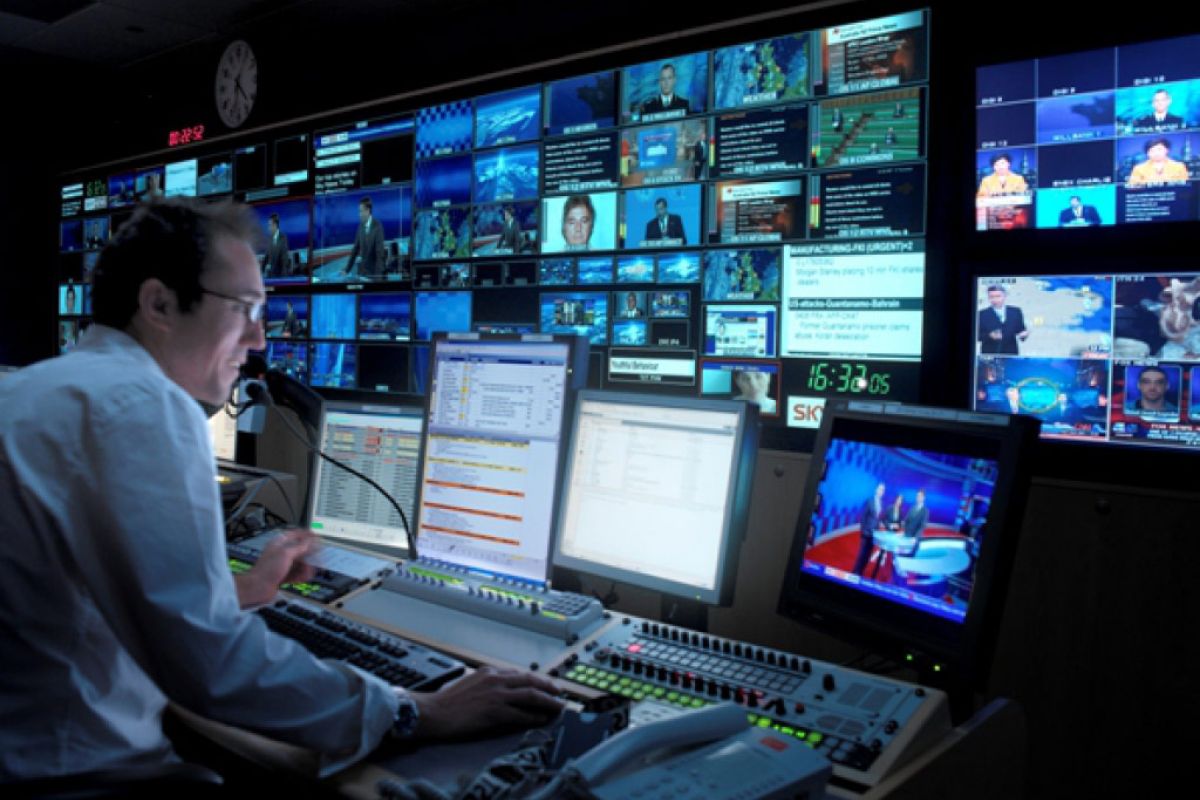 Αναπάντητα τα ερωτήματα για το καθεστώς ανομίας των τηλεοπτικών συχνοτήτων εθνικής εμβέλειας