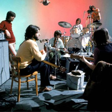 Με τους Beatles, μόνο στον Zeppelin 106,7