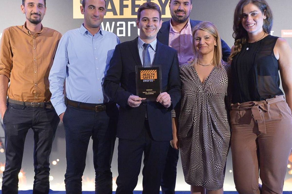 e450f530f076e77a275d585869d04606 XL 22978133