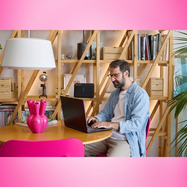 COSMOTE TELEKOM: Ολοκληρωμένη εμπειρία internet στο μεγαλύτερο δίκτυο οπτικών ινών της χώρας