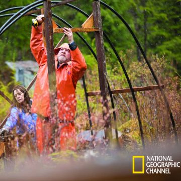 "ΝΗΣΙ ΧΩΡΙΣ ΚΑΝΟΝΕΣ" στο National Geographic Channel
