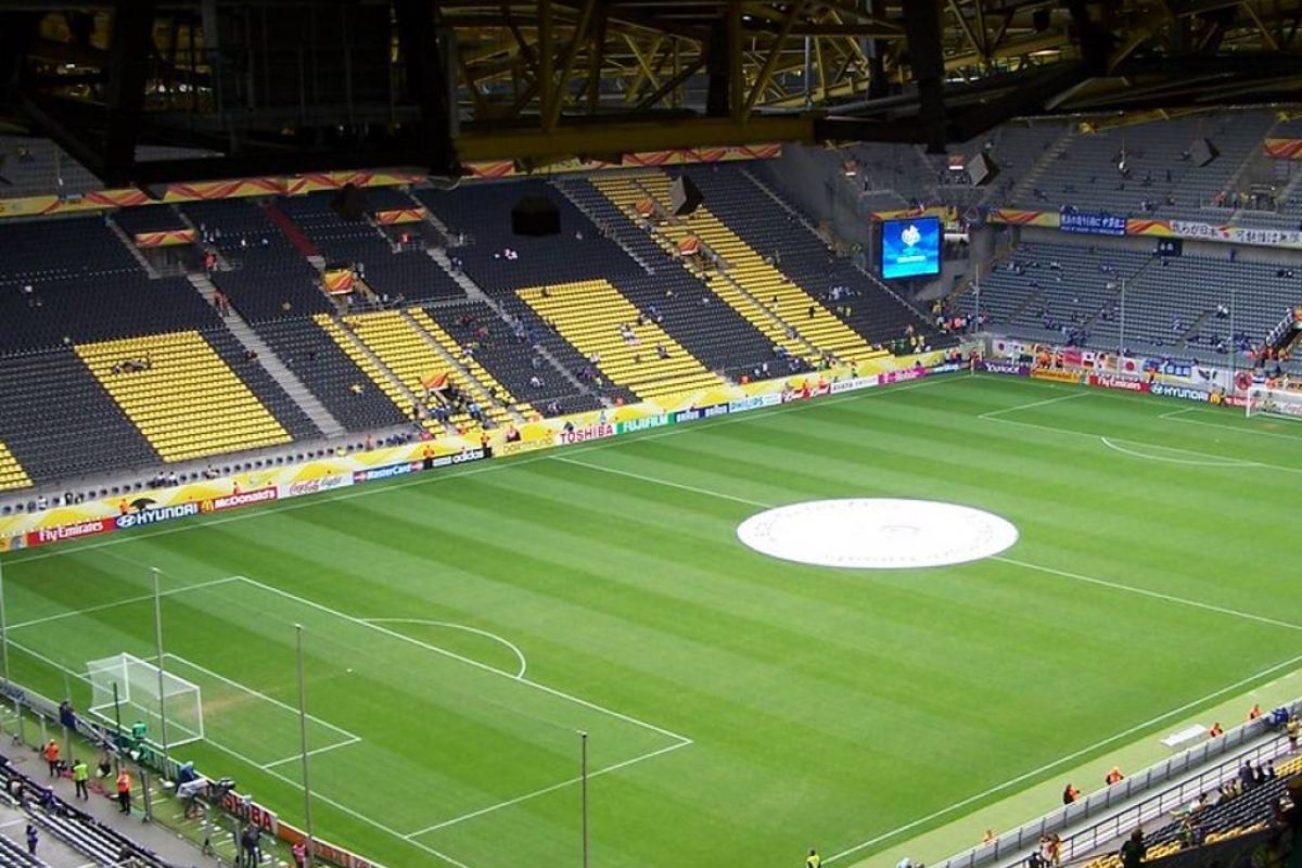 d0f308727f8d89799b1a9a47f1bfde96 XL 267a1859