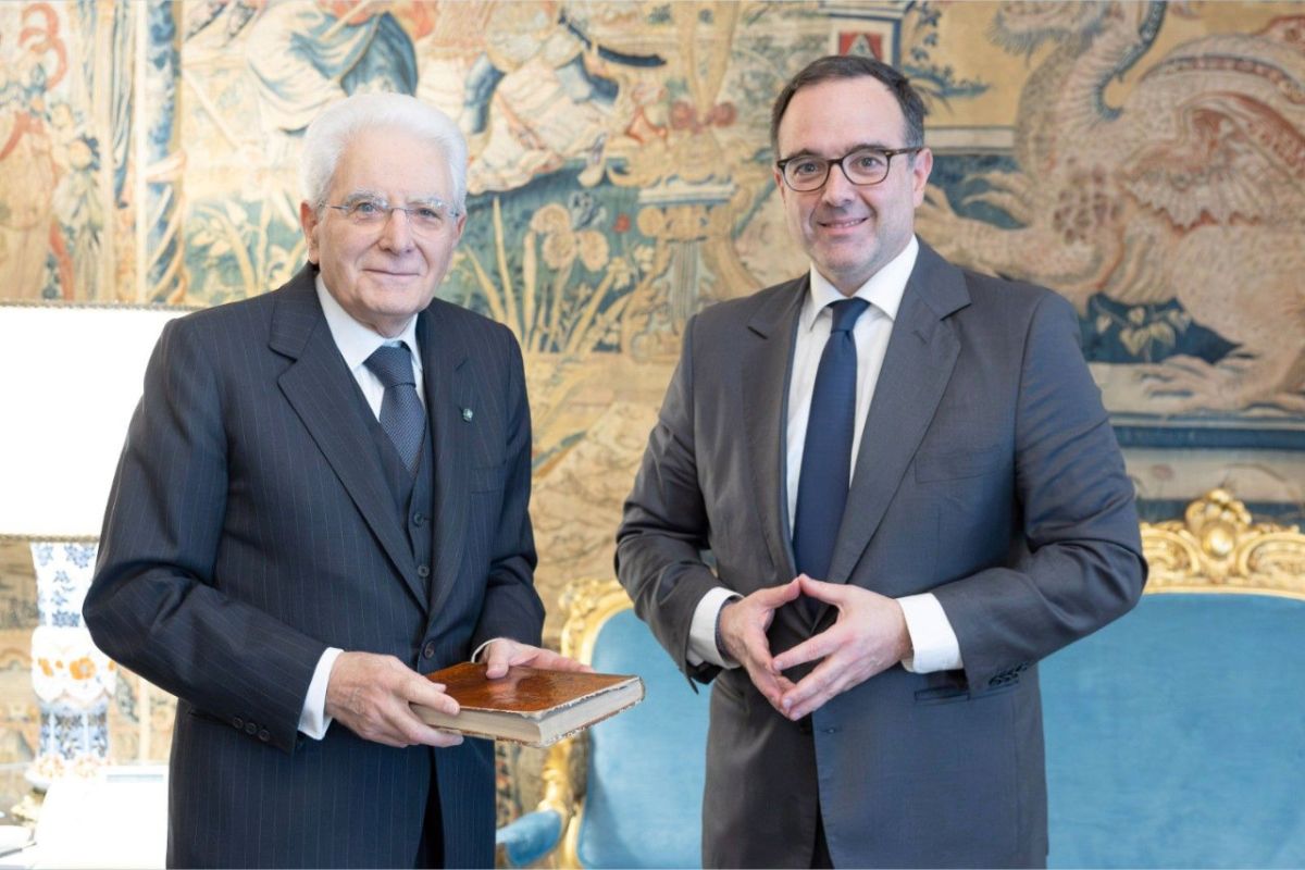 1280 square 74 289d8e72