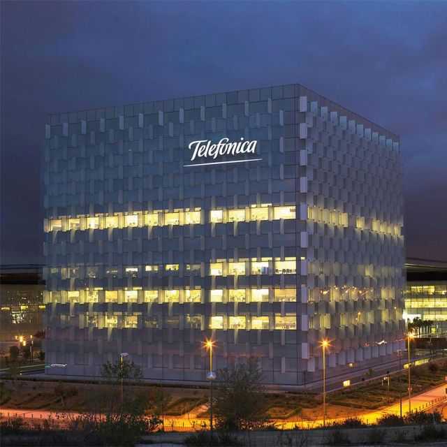 Προσφορά της Telefonica για την εξαγορά του Canal+