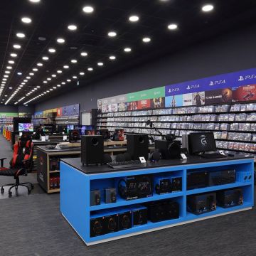 Ένα ξεχωριστό κατάστημα Public στο Nicosia Mall !