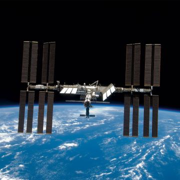 Ο ISS ενεργοποιεί τις μηχανές του για να αποφύγει διαστημικό σκουπίδι