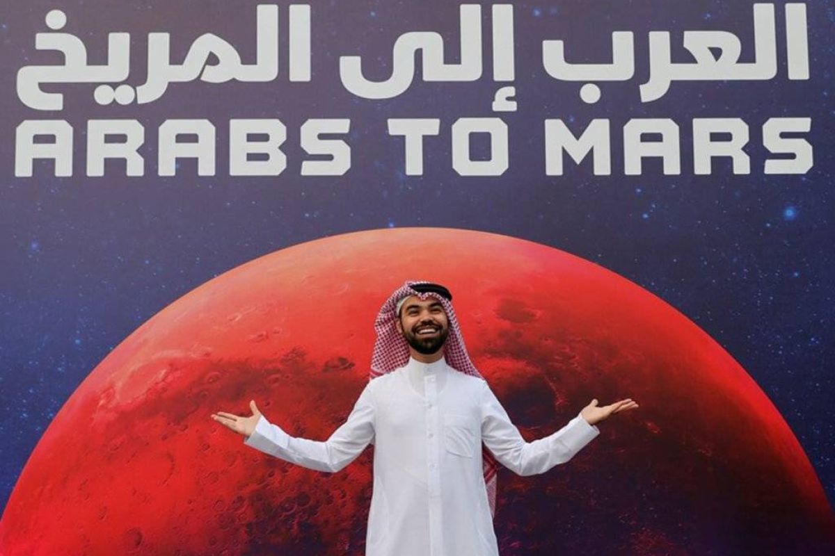 Η αποστολή των ΗΑΕ στον Άρη έστειλε την πρώτη της φωτογραφία του Κόκκινου Πλανήτη