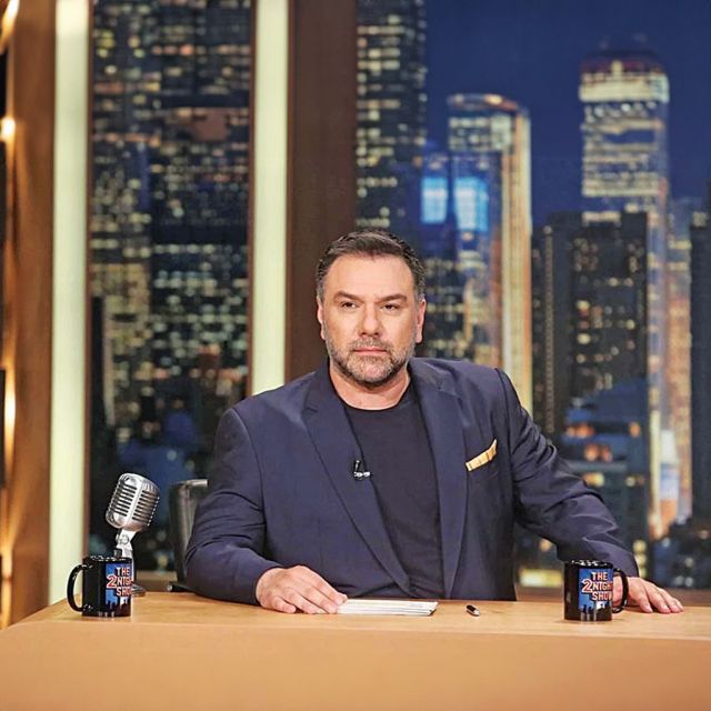 Ο ΑΝΤ1 ανανεώνει τη συνεργασία του με τον Γρηγόρη Αρναούτογλου