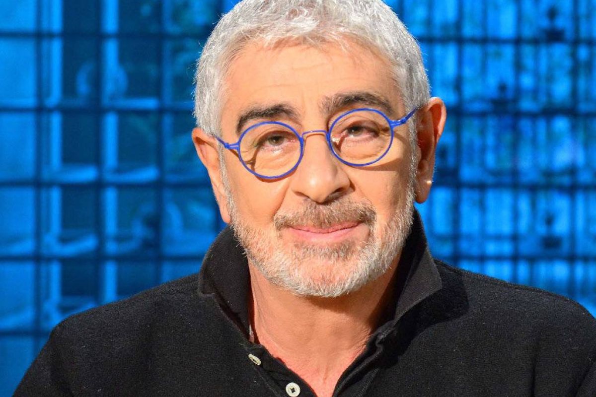 Ο σπουδαίος σκηνογράφος και ενδυματολόγος Μανόλης Παντελιδάκης στην εκπομπή «Η ζωή είναι στιγμές» με τον Ανδρέα Ροδίτη