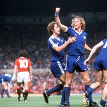 48 χρόνια… πίσω η Γιουνάιτεντ, πρόκληση για την Εβερτον