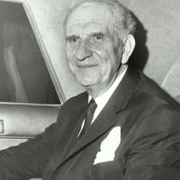 Αφιέρωμα του Αρχείου της ΕΡΤ στον Γεώργιο Παπανδρέου