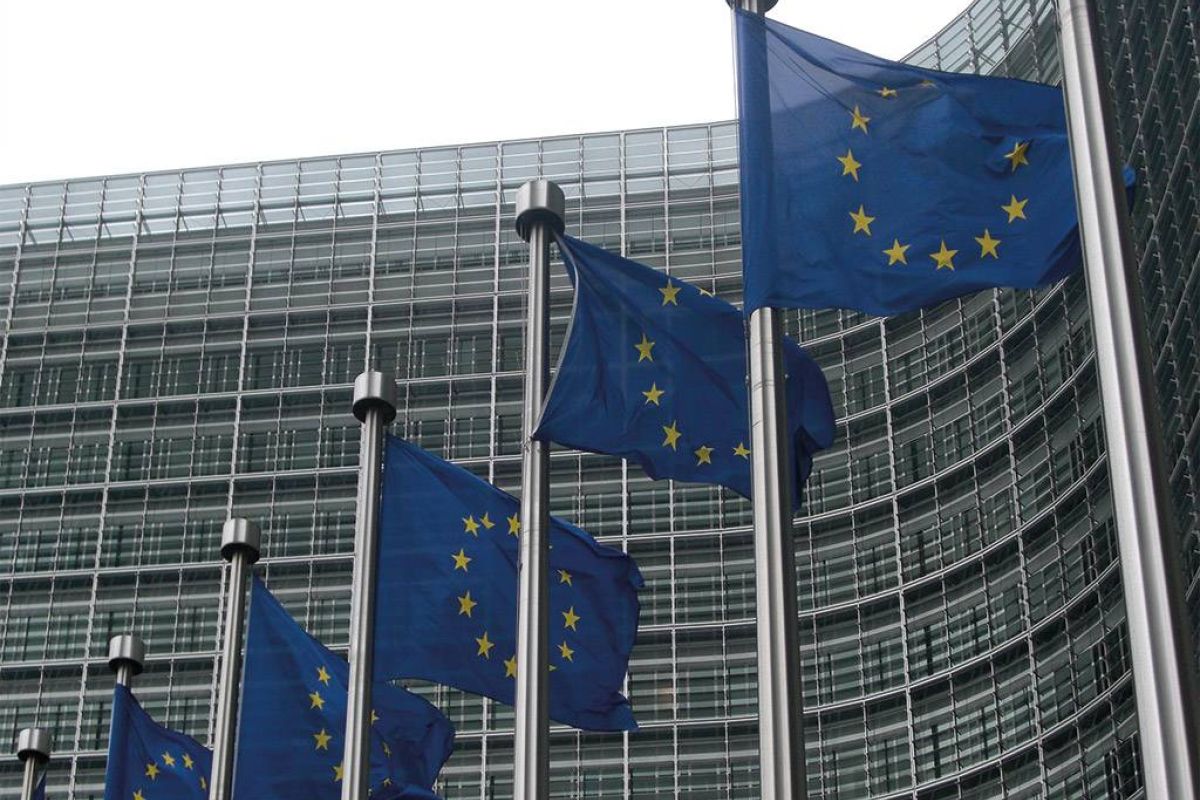 Αντικρουόμενες θέσεις και από την Ευρωπαϊκή Επιτροπή