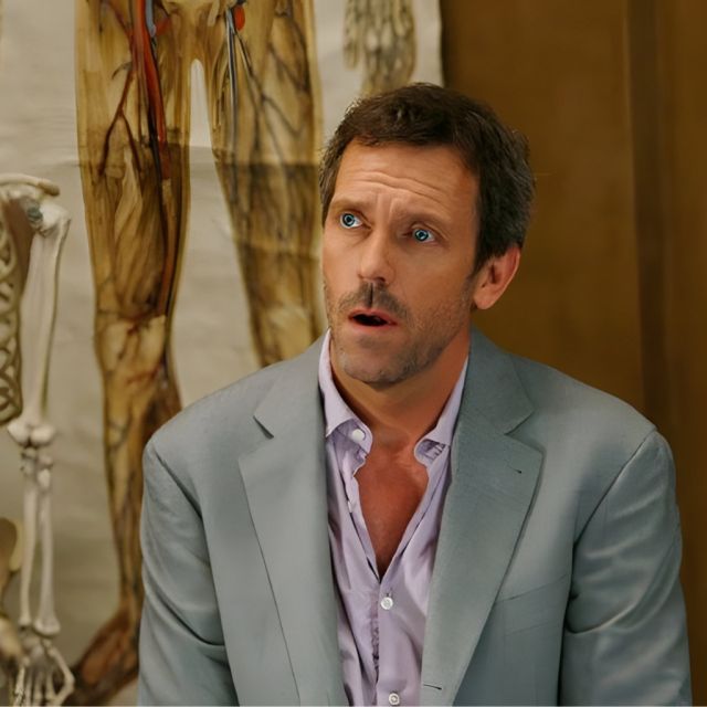 Ο Hugh Laurie πρωταγωνιστεί στη νέα σειρά μυστηρίου The Wanted Man από το AppleTV+