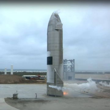 Η SpaceX προσγείωσε με επιτυχία τον SN15