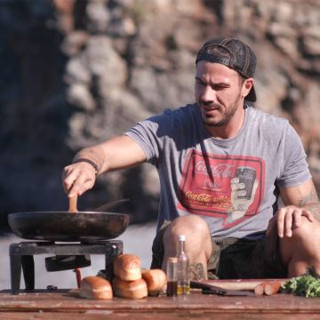 «Akis’ Food Tour» – Πρεμιέρα Κυριακή 02 Φεβρουαρίου, στις 20:00
